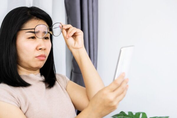 Extreme Farsightedness: Is LASIK the Best Vision Correction Option? featured image