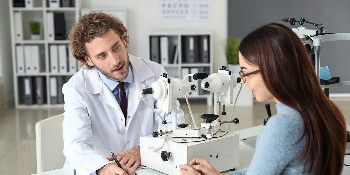 What to Expect in Your LASIK Consultation: A Step-by-Step Guide banner