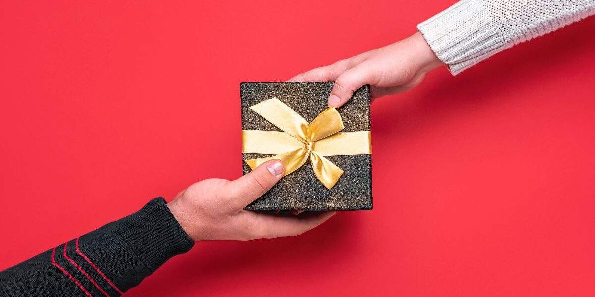 Getting LASIK as a Gift: Why More People Are Gifting Vision in 2025 banner