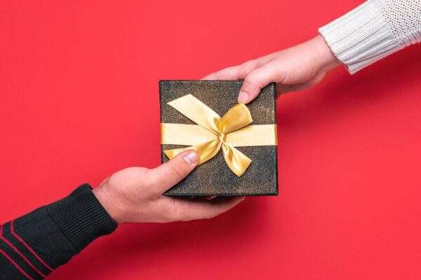 Getting LASIK as a Gift: Why More People Are Gifting Vision in 2025 featured image